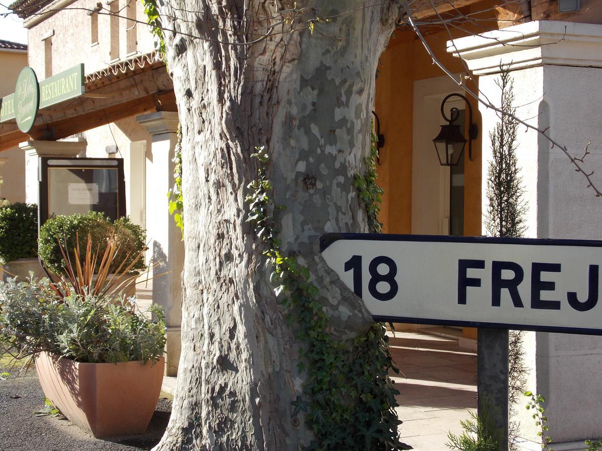 Отель Au Relais Provencal Баньоль-ан-Форе Экстерьер фото